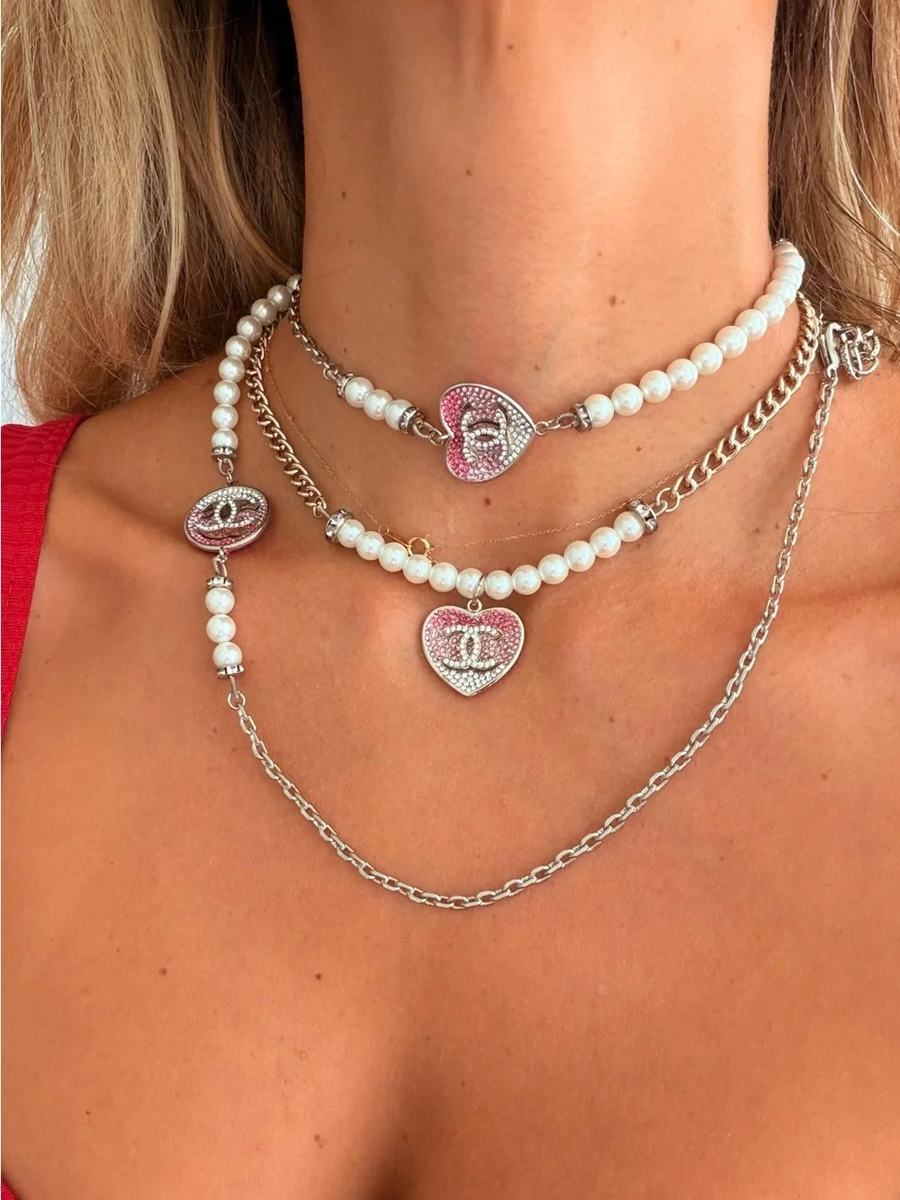💗CHANEL Silver Chain Necklace with Pink and White Pearl Heart Pendant🤍